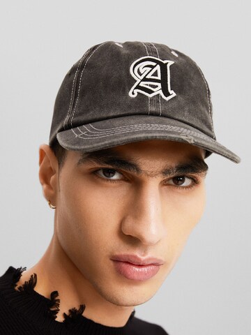 Bershka Cap in Schwarz