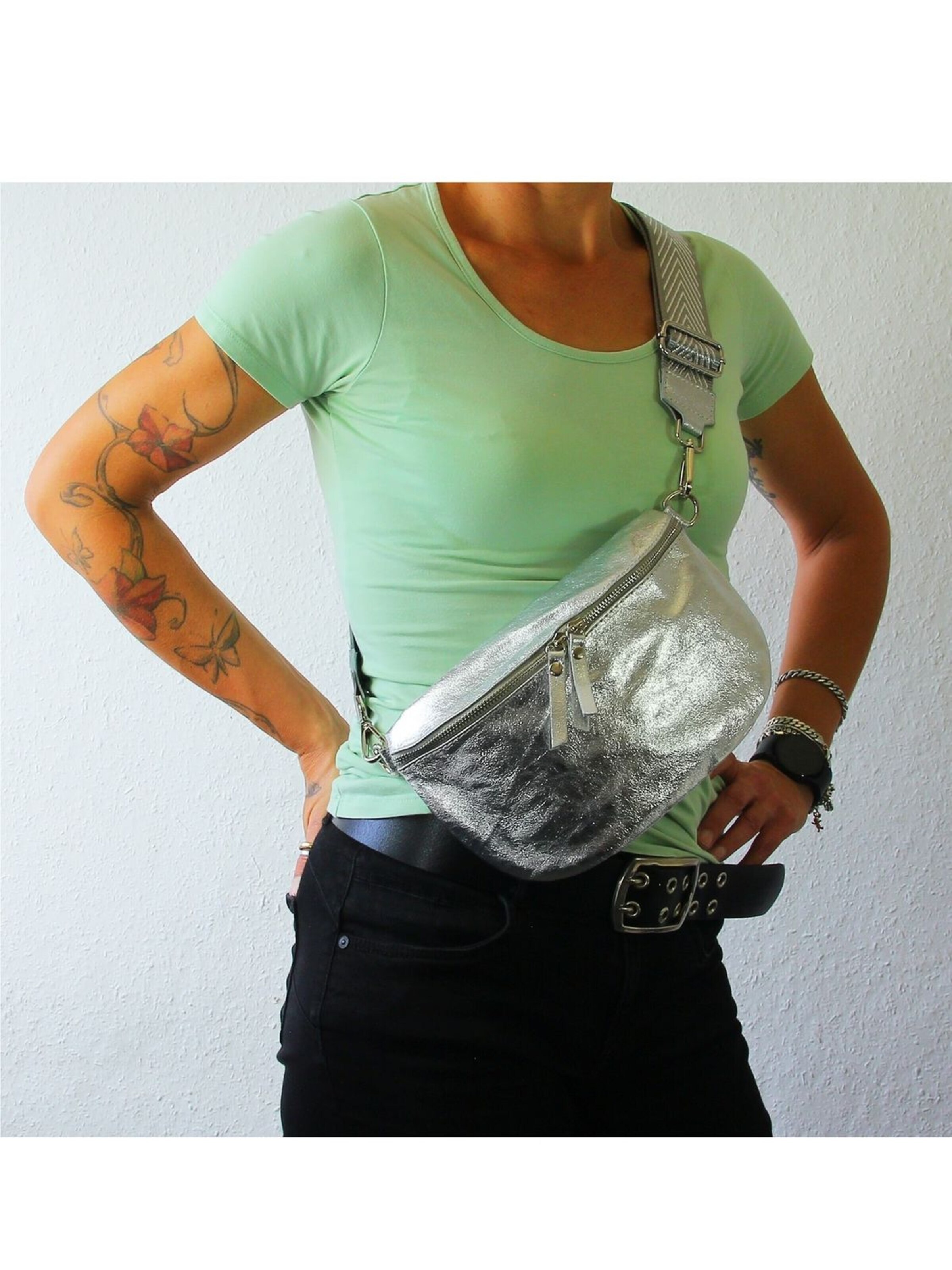 Florence Belt bag in Silver