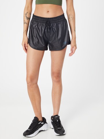 new balance Regular Workout Pants in Black: front