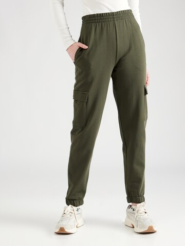 Tapered Pantaloni 'Lexa' di ABOUT YOU in verde: frontale