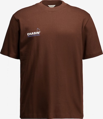 T-Shirt 'Dexx' CHASIN' en marron : devant