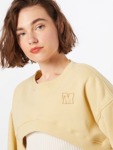 Motel Sweatshirt 'Bacel' in Yellow