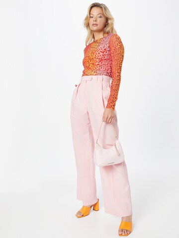 Wide Leg Pantalon à pince Nasty Gal en rose