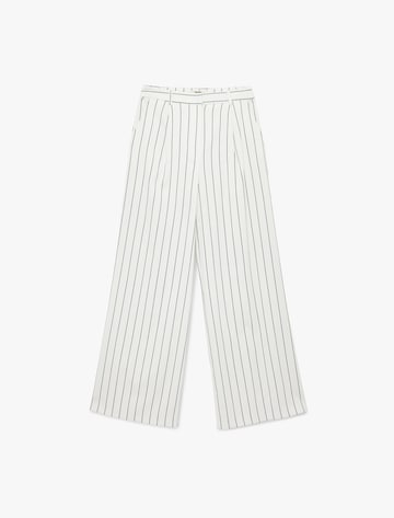 Koton Wide leg Pleat-front trousers in White