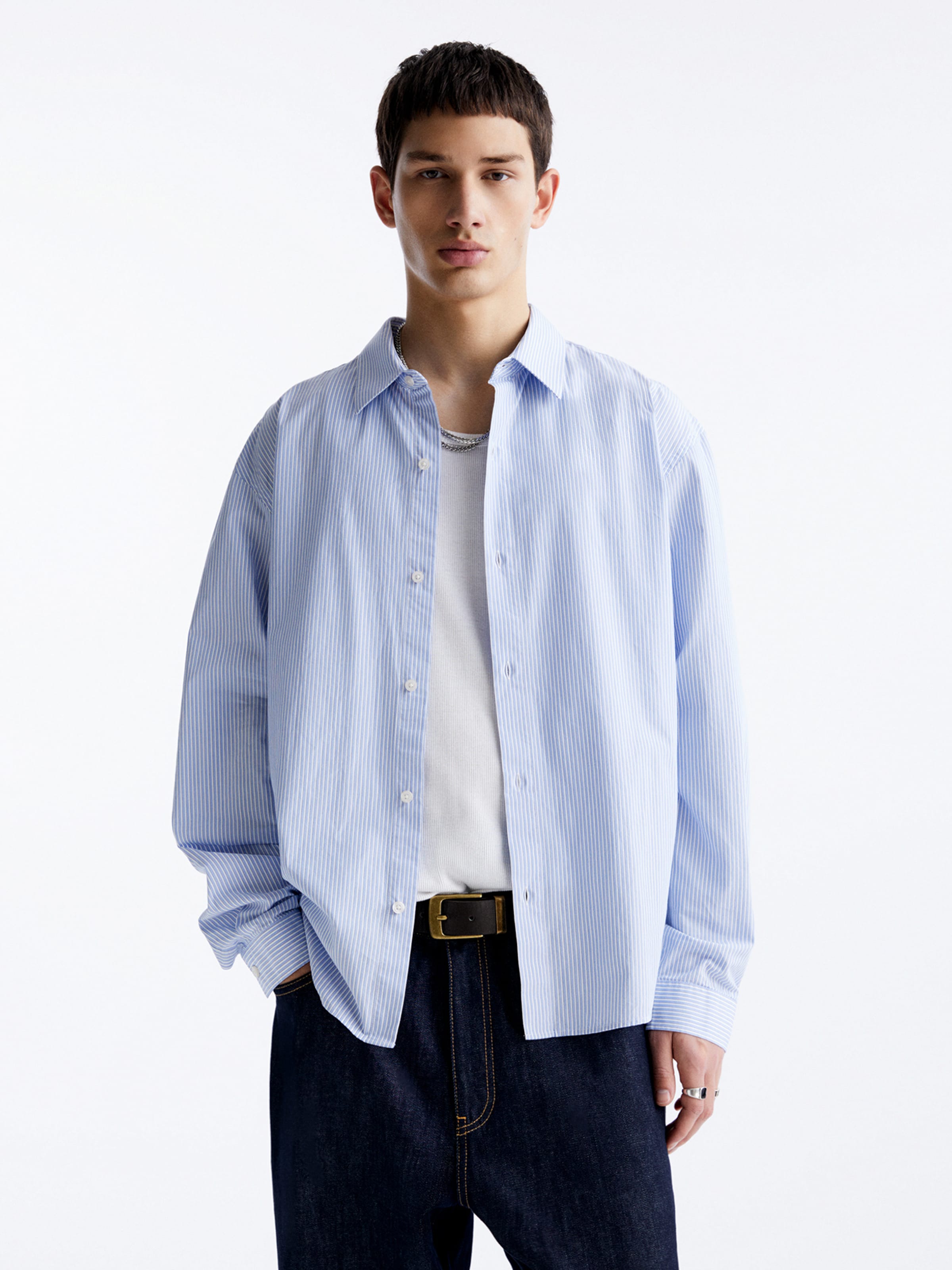 Pull Bear Comfort fit Overhemd in Lichtblauw ABOUT YOU
