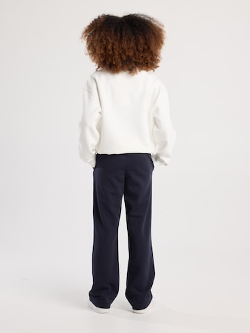 America Today Sweatshirt in White