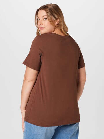 Zizzi T-shirt 'TINKA' i brun