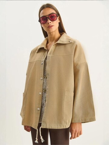 Bianco Lucci Tussenjas in Beige