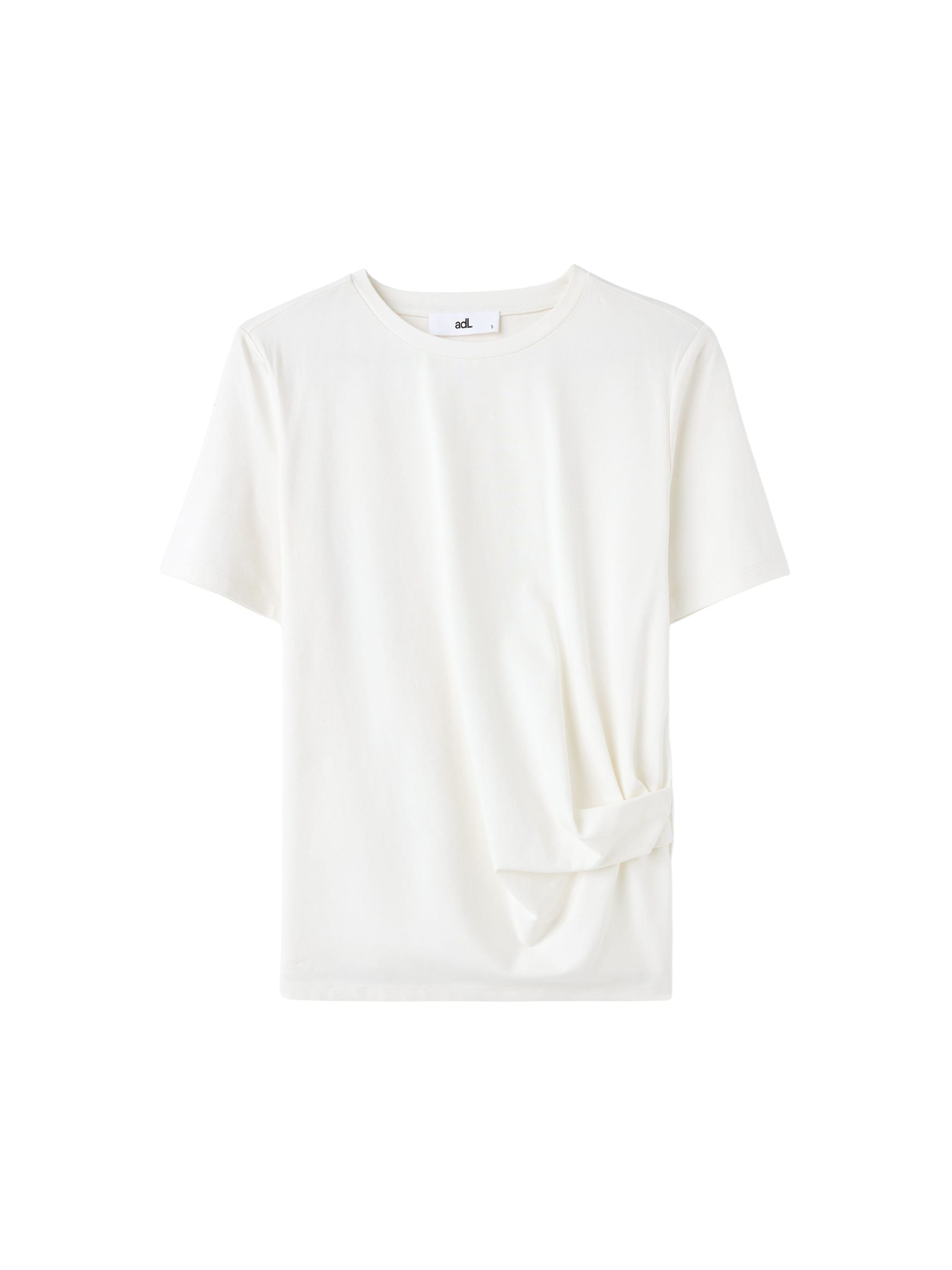 adl Blouse in Beige: voorkant