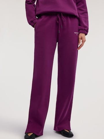 Pantaloni di Trussardi in lilla