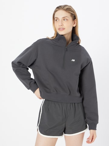new balance Top in Grey: front