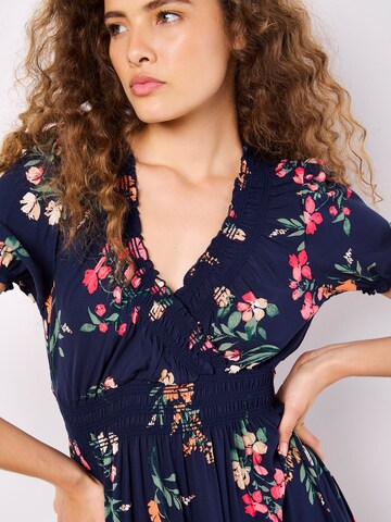 Apricot Watercolour Floral Maxi Dress ' ' in Blau