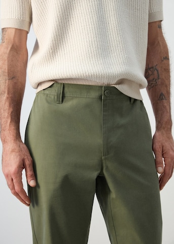 MANGO MAN Regular Hose 'Elian' in Grün