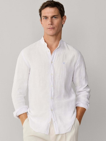 Coupe regular Chemise Hackett London en blanc : devant