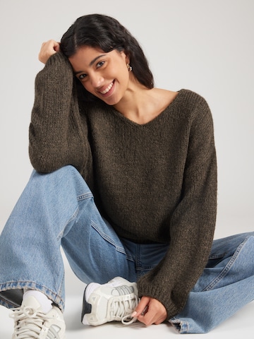 Pull-over 'JDYDINEA' JDY en marron : devant
