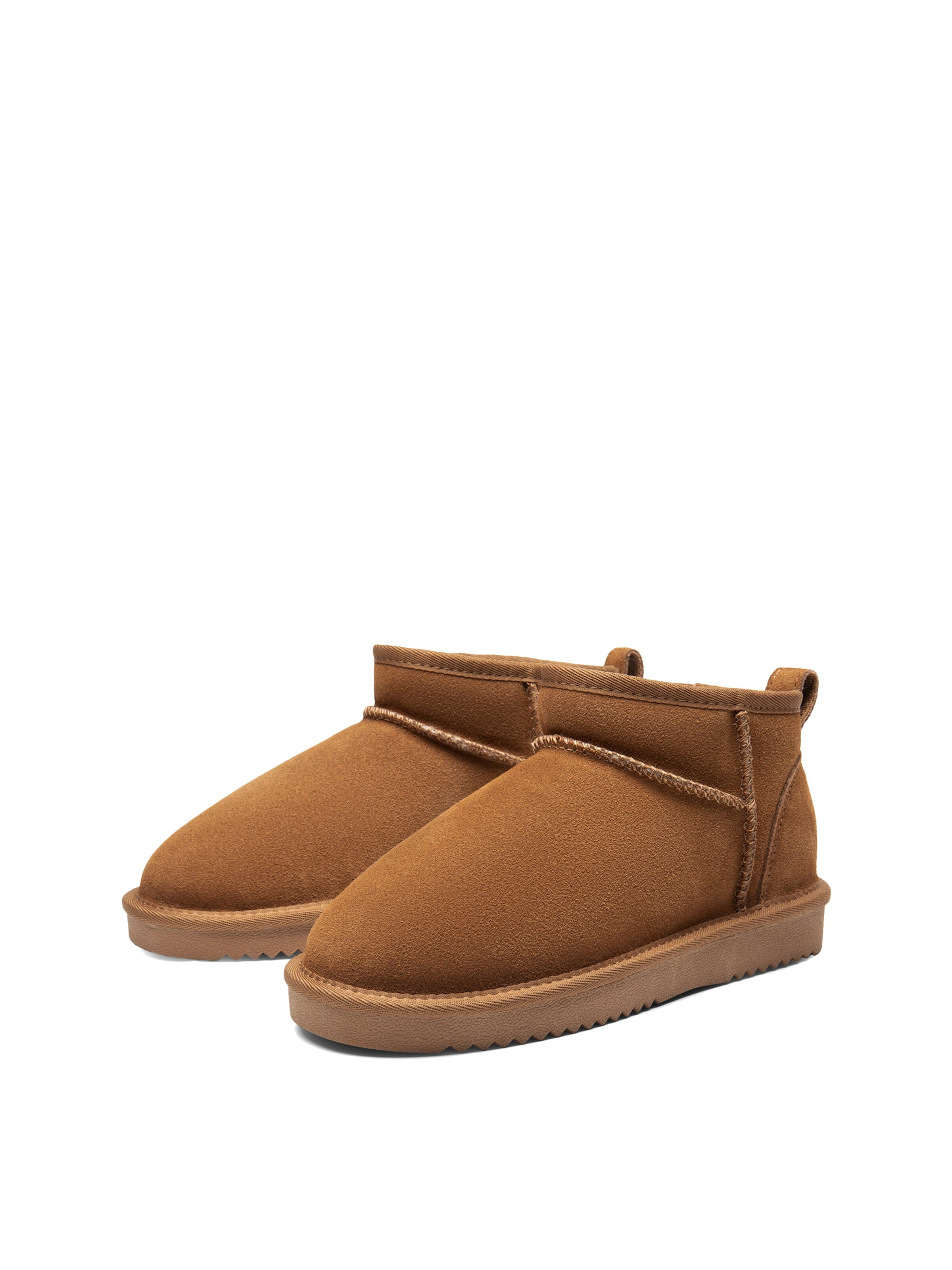 Dream Pairs Boots in Brown: front