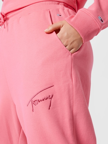Tommy Jeans Curve Zúžený strih Nohavice - ružová