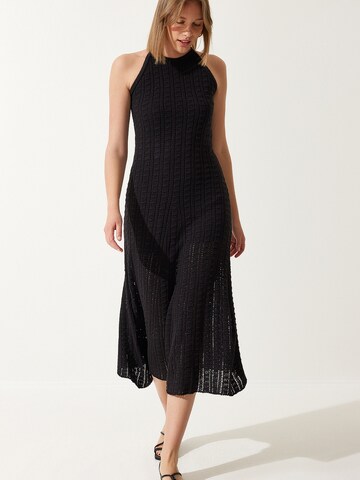 Happiness İstanbul Stickad klänning i svart