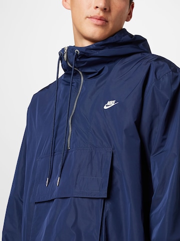Nike Sportswear - Casaco meia-estação em azul