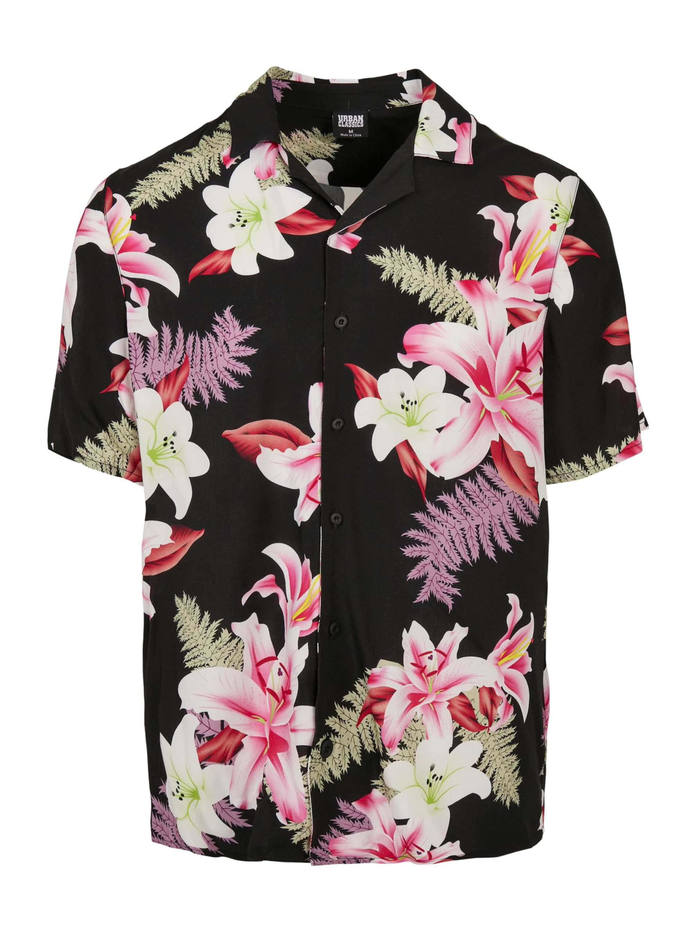 Urban Classics Button Up Shirt in Black: front