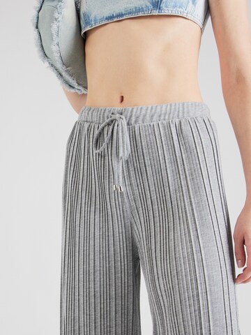 ABOUT YOU Wide leg Trousers 'Fabia' in Grey