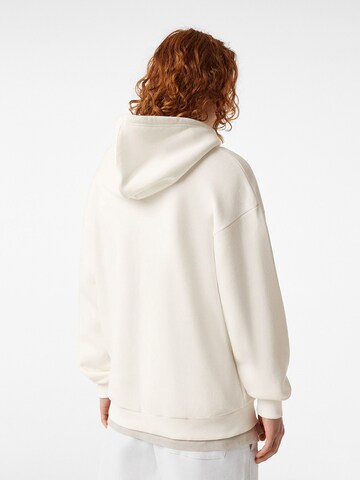 Bershka Sweatshirt in Weiß