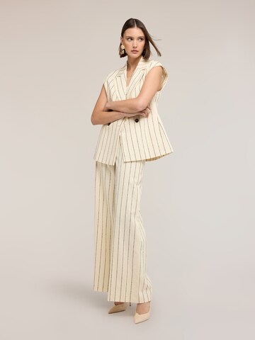 Gilet MOTIVI en beige