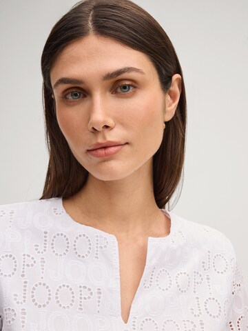 Chemisier 'Beljana' JOOP! en blanc