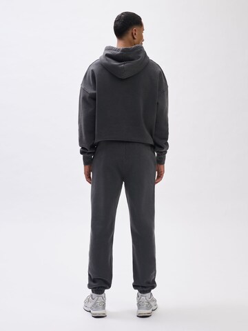 Effilé Pantalon V!BE STUD!OS en noir