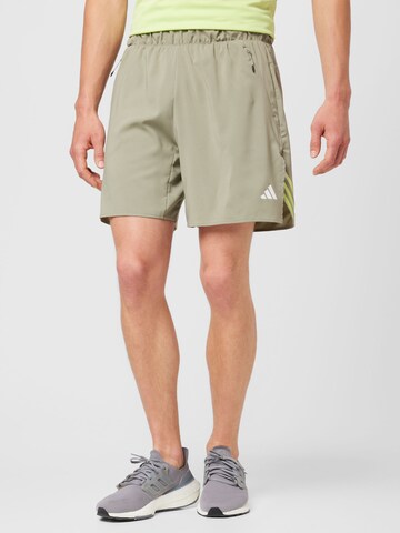 Regular Pantalon de sport 'Train Icons 3-Stripes' ADIDAS PERFORMANCE en vert : devant