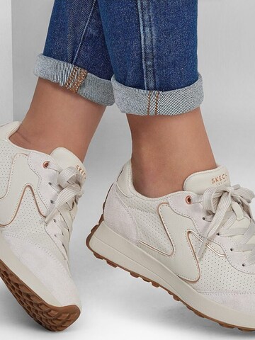 Scarpa sportiva 'Skechers Street Gusto' di SKECHERS in bianco