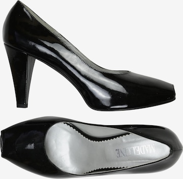 MADELEINE Pumps 40 in Schwarz: Vorderseite