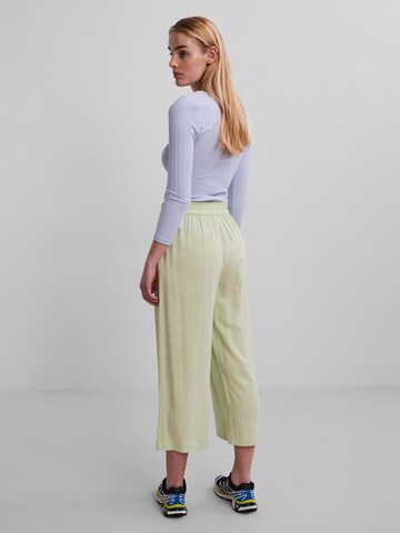 PIECES Loose fit Trousers 'VINSTY' in Green