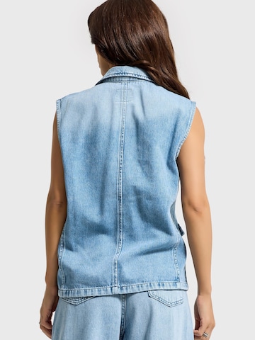IT'S BASIC Bodywarmer 'DENIM WAISTCOAT' in Blauw