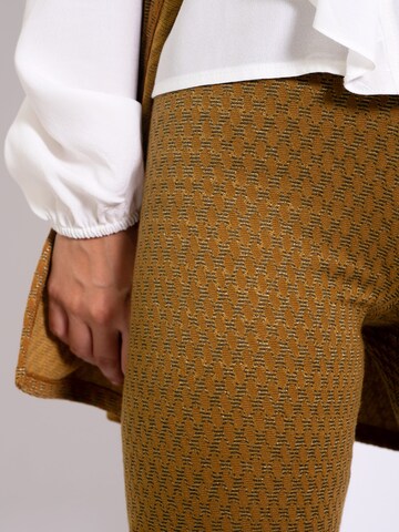 THE-ARE Loose fit Trousers in Brown
