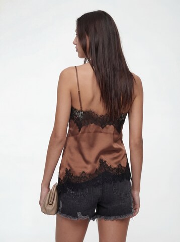 studioselect Top 'Elin' in Bruin