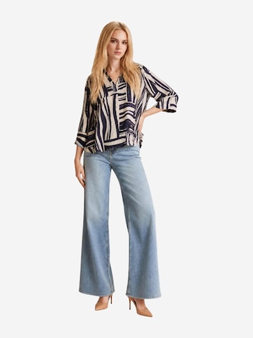 Camicia da donna 'Jdypepper 3/4 V-Neck Collar Top Wvn Dia 15363381' di Jaqueline de Yong in blu