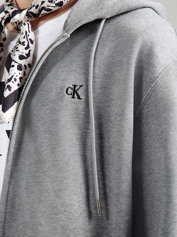 Calvin Klein Jeans Mikina – šedá