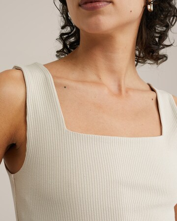 WE Fashion Top in Beige