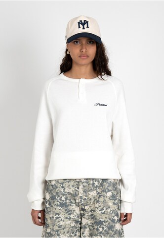 T-Shirt 'Terrace' Prohibited en blanc