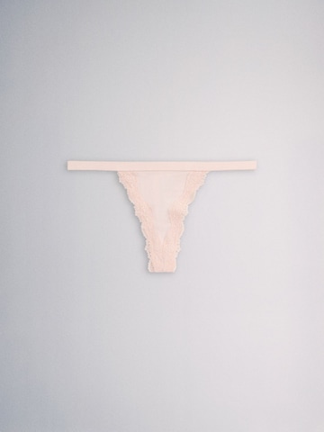 The Set String in Beige