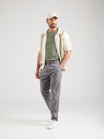 regular Pantaloni chino di s.Oliver in grigio