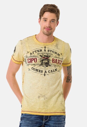 CIPO & BAXX Shirt in Geel: voorkant