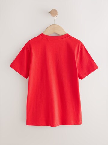 Next Тениска в червено