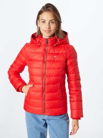 Tommy Jeans Winter Jacket in Red: front