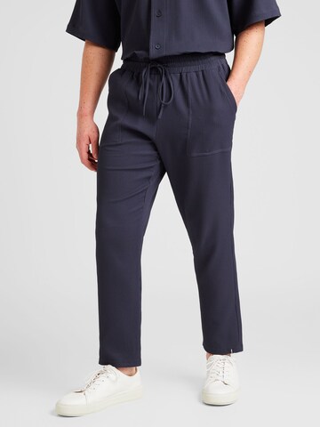 Elias Rumelis Regular Broek 'HERGEN' in Blauw: voorkant