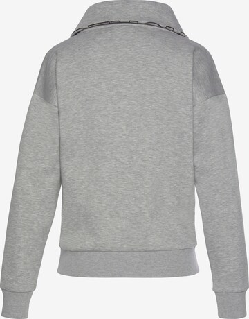 BENCH Sweatshirt in Grijs