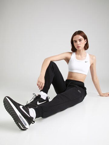 Effilé Pantalon Nike Sportswear en noir