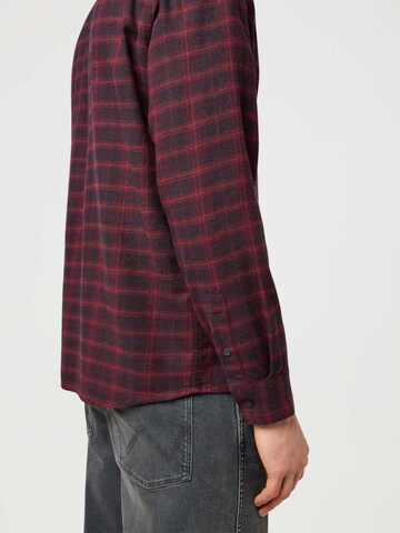 WRANGLER Comfort fit Button Up Shirt '1 Pkt Flannel Shirt' in Red