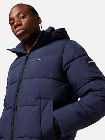 Calvin Klein Зимняя куртка в Синий
